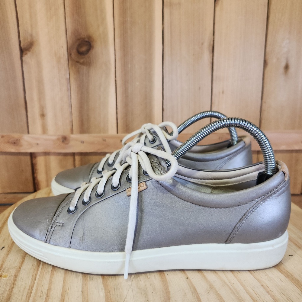 ECCO Soft 7 Shoes Womens 9 40 EU Gray Leather Lace Up Comfort Walking Sneakers